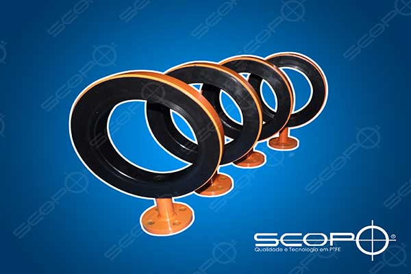 Tubulações revestidas resistentes para produtos PTFE